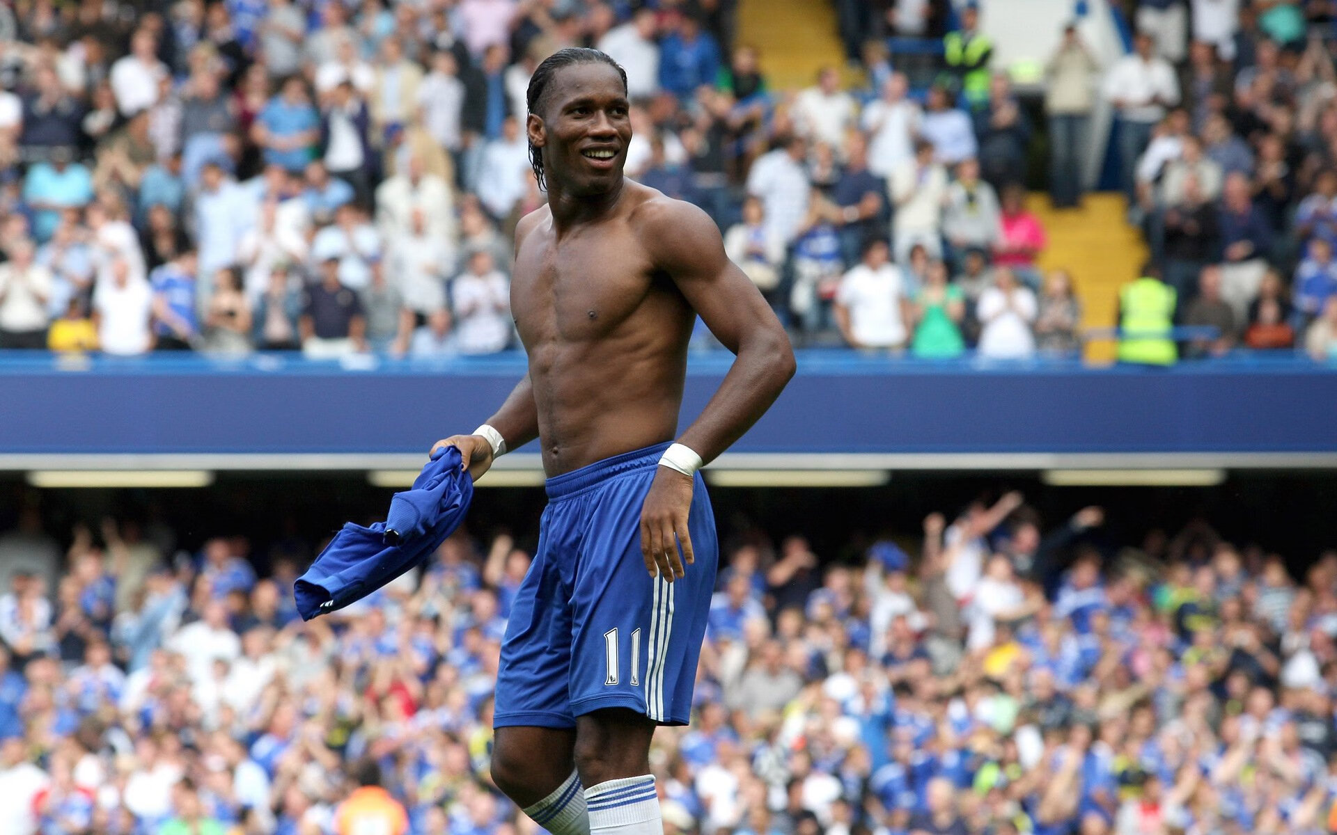 决赛焦点 阿莱克西不惧强敌冲线,阿莱克西亚第一形态