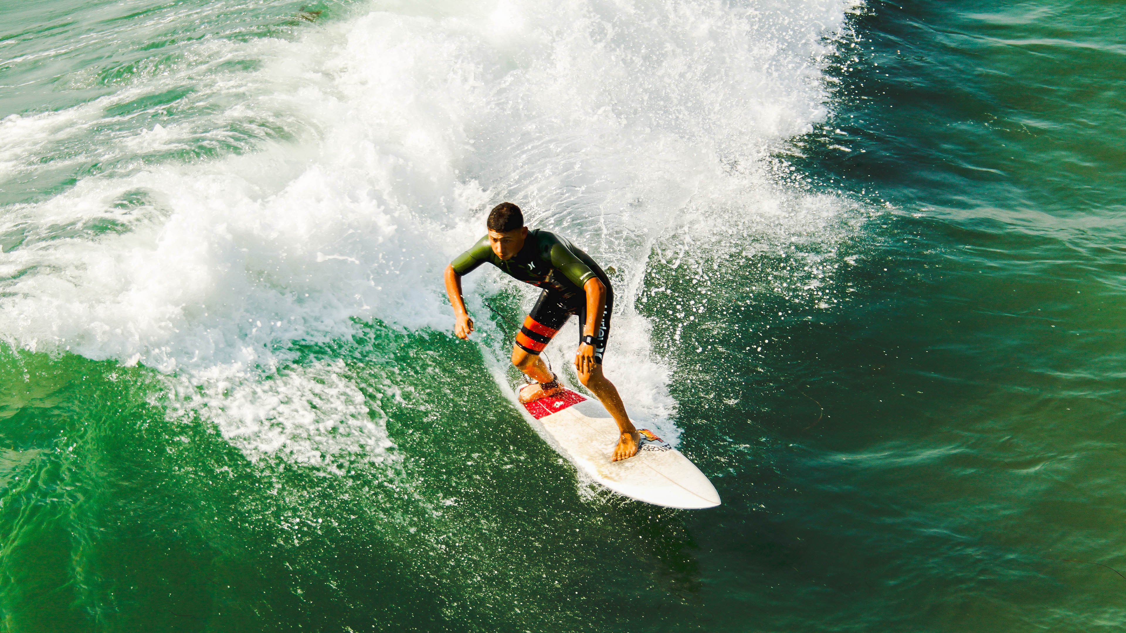 新西兰全黑队的球场指挥力与全员配合形成强大攻势,新西兰全黑队比赛视频